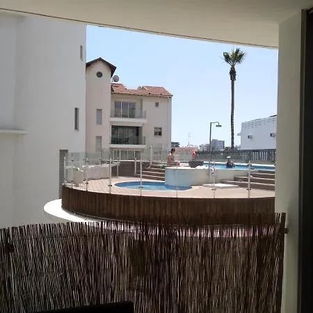 Stylish Luxury Flat In Center Of